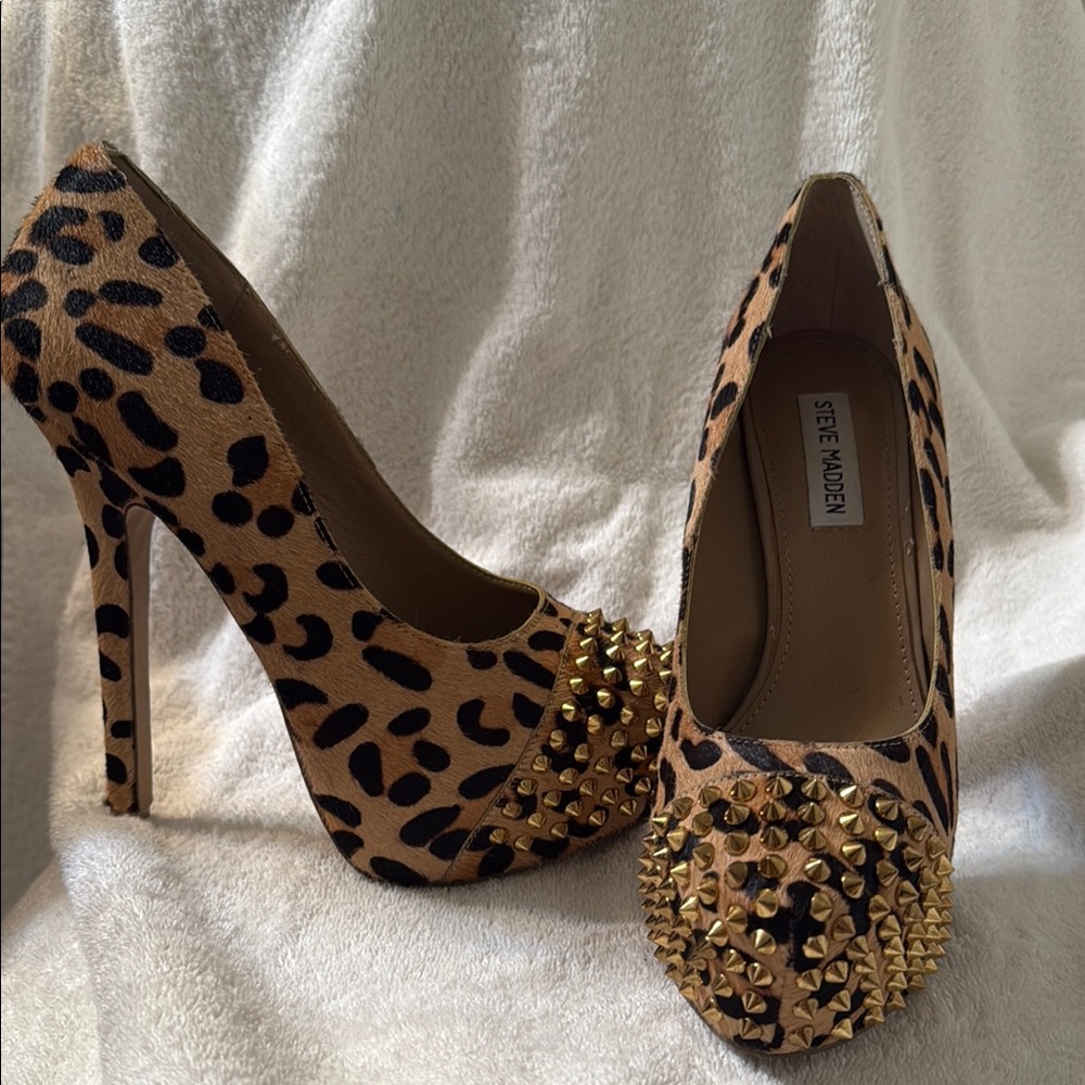 Steve Madden Brown and Gold Heels